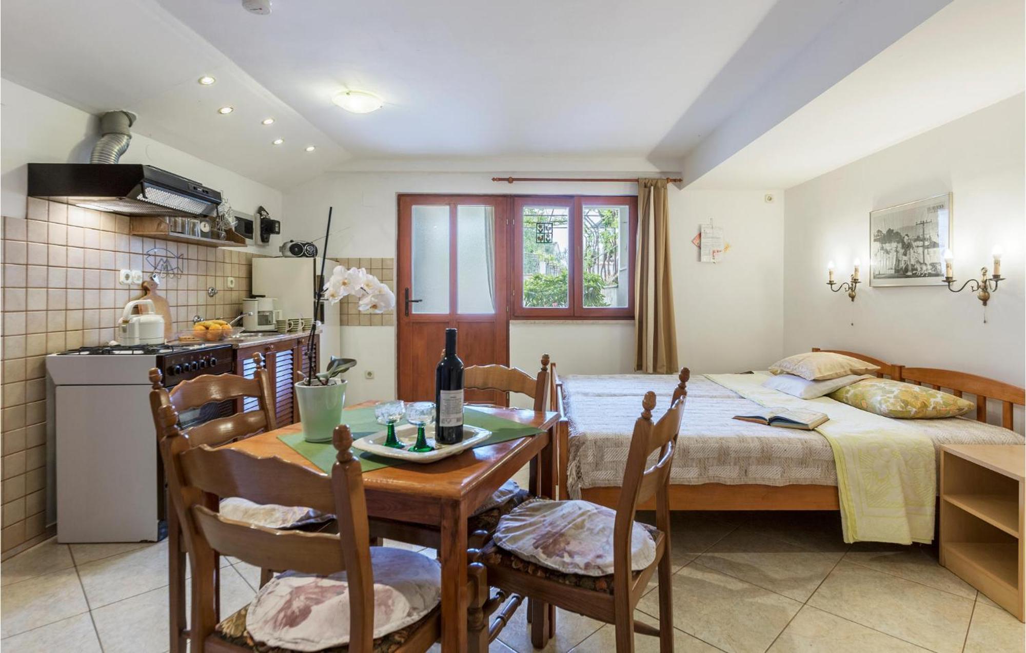 Awesome Studio In Pula With Wifi Exteriér fotografie