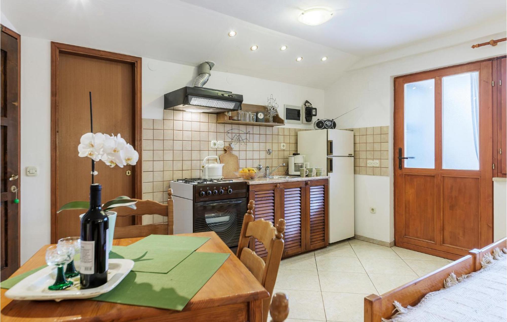 Awesome Studio In Pula With Wifi Exteriér fotografie